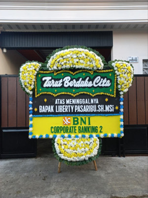 Papan Bunga Duka di Cineam